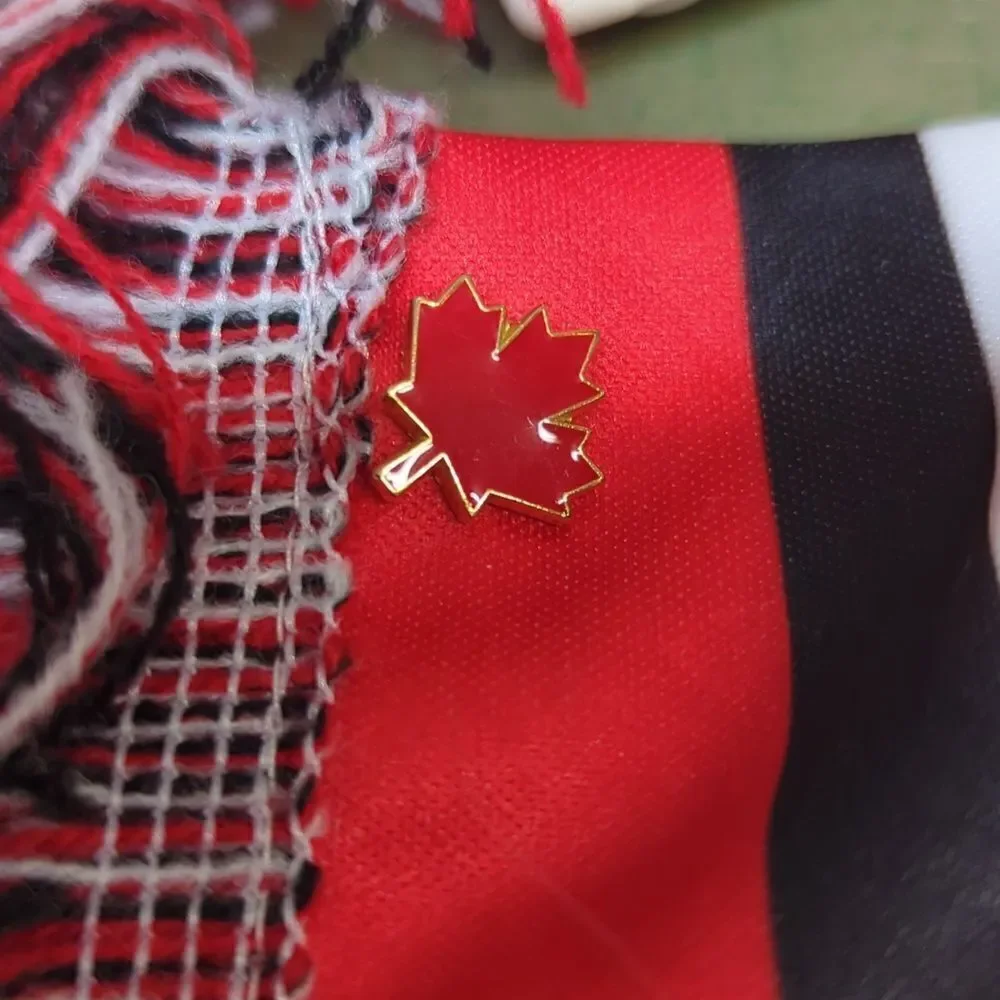 OH Canada bundle, FIFA 2015‎ world cup scarf, Beanie baby maple,shot glasses,